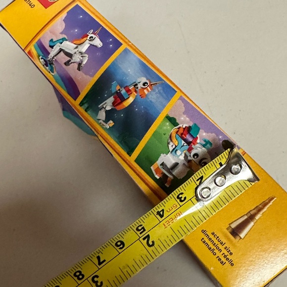 LEGO Creator 3-in-1 Magical Unicorn - Picture 9 of 12